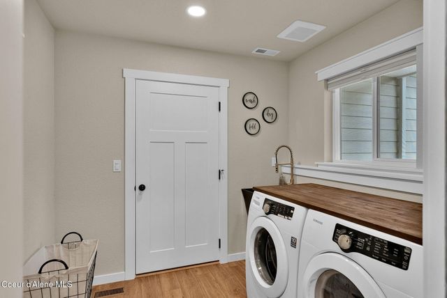 134 Leelah LN, Bonners Ferry, ID 83805