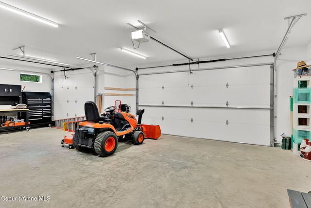 134 Leelah LN, Bonners Ferry, ID 83805