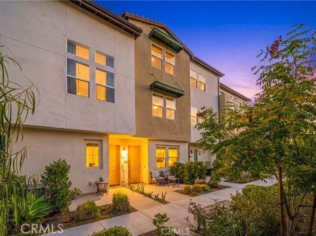 Image 5 of property listing at 709 Cara Cara, Covina, CA 91723