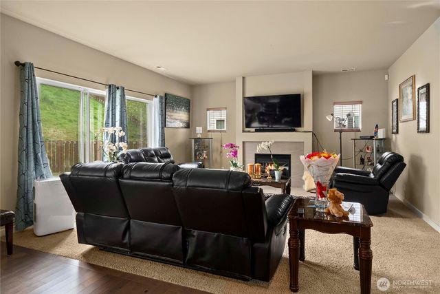 6321 Victoria Avenue SE, Auburn, WA 98092