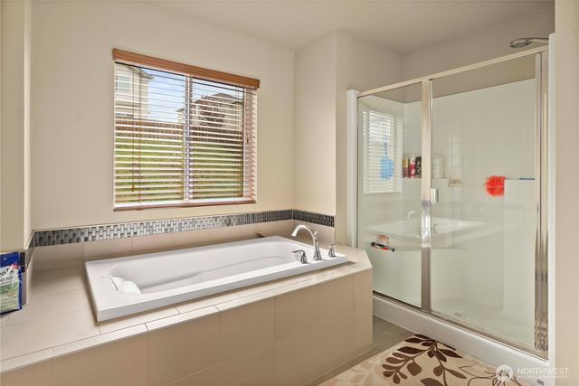 6321 Victoria Avenue SE, Auburn, WA 98092