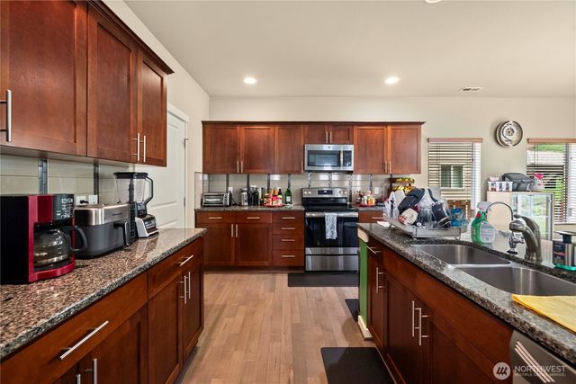 6321 Victoria Avenue SE, Auburn, WA 98092