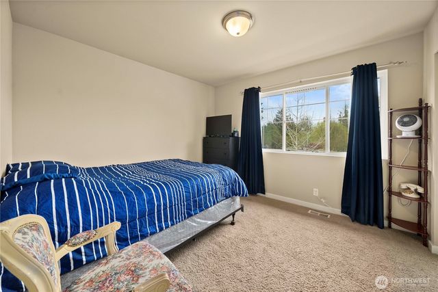 6321 Victoria Avenue SE, Auburn, WA 98092