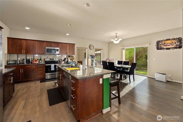 6321 Victoria Avenue SE, Auburn, WA 98092