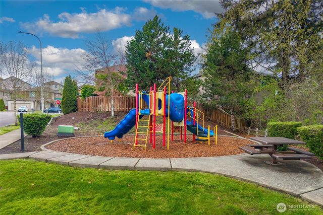 6321 Victoria Avenue SE, Auburn, WA 98092