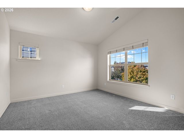 8778 Ne DELAMERE Way, Hillsboro, OR 97006
