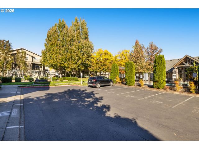 8778 Ne DELAMERE Way, Hillsboro, OR 97006