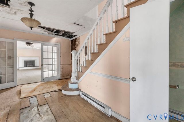 9144 General Puller Hwy, Topping, VA 23169