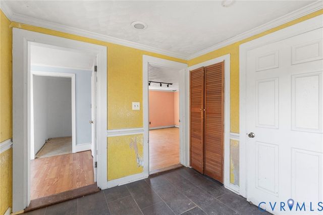 9144 General Puller Hwy, Topping, VA 23169