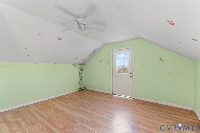 9144 General Puller Hwy, Topping, VA 23169