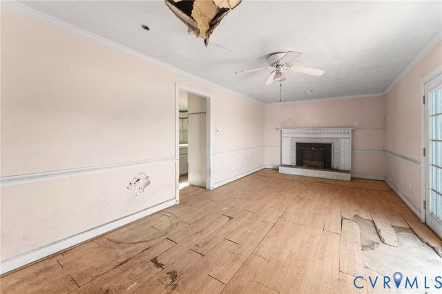 9144 General Puller Hwy, Topping, VA 23169