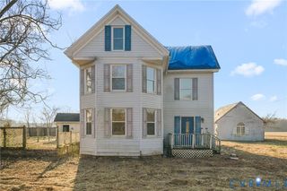 9144 General Puller Hwy, Topping, VA 23169