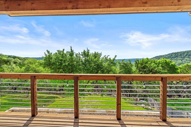 537 Dusty Saddle, Canyon Lake, TX 78133
