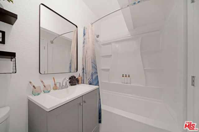 15213 Daphne Avenue, Gardena, CA 90249