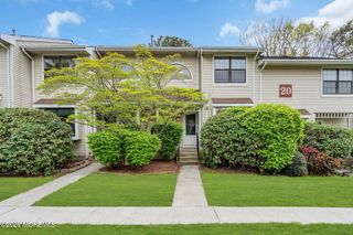 2004 Meadowlands Court, Toms River, NJ 08755