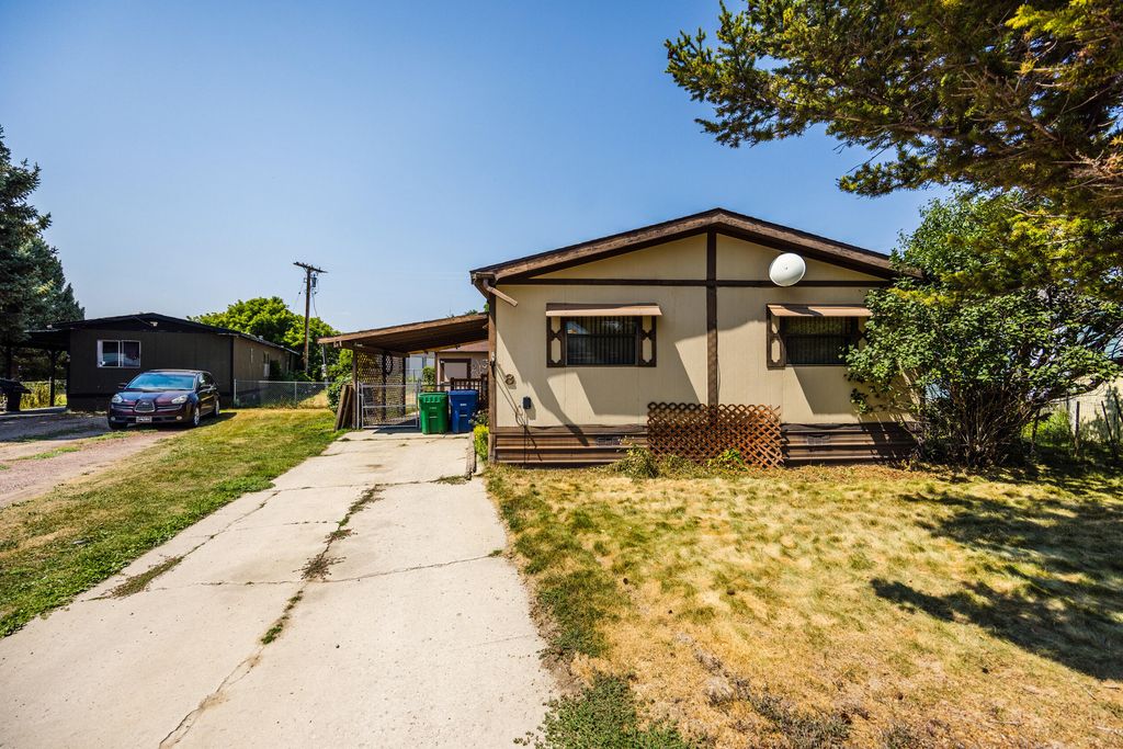 808 Avoca Avenue 8, Sheridan, WY 82801 photo 2