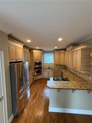 2002 Mccook NW Drive, Kennesaw, GA 30144