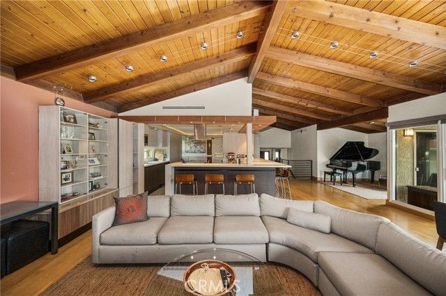 1360 Dana Pl, Fullerton, CA 92831