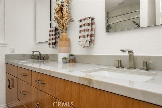 1360 Dana Pl, Fullerton, CA 92831