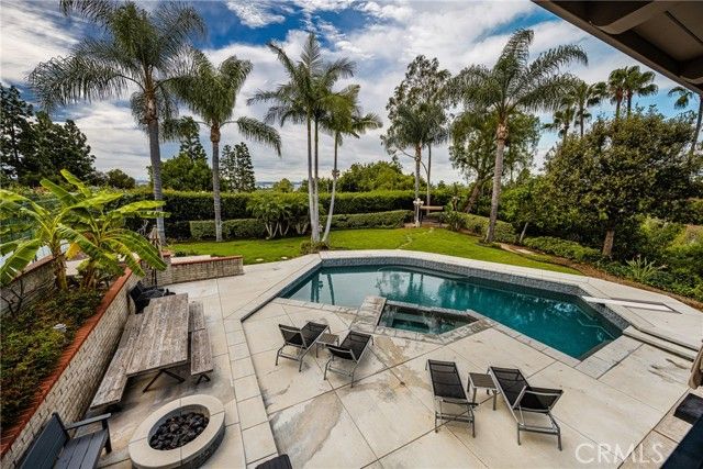 1360 Dana Pl, Fullerton, CA 92831