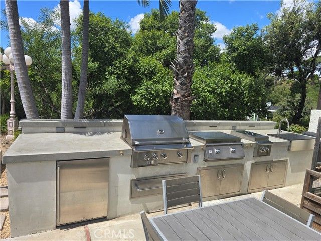 1360 Dana Pl, Fullerton, CA 92831