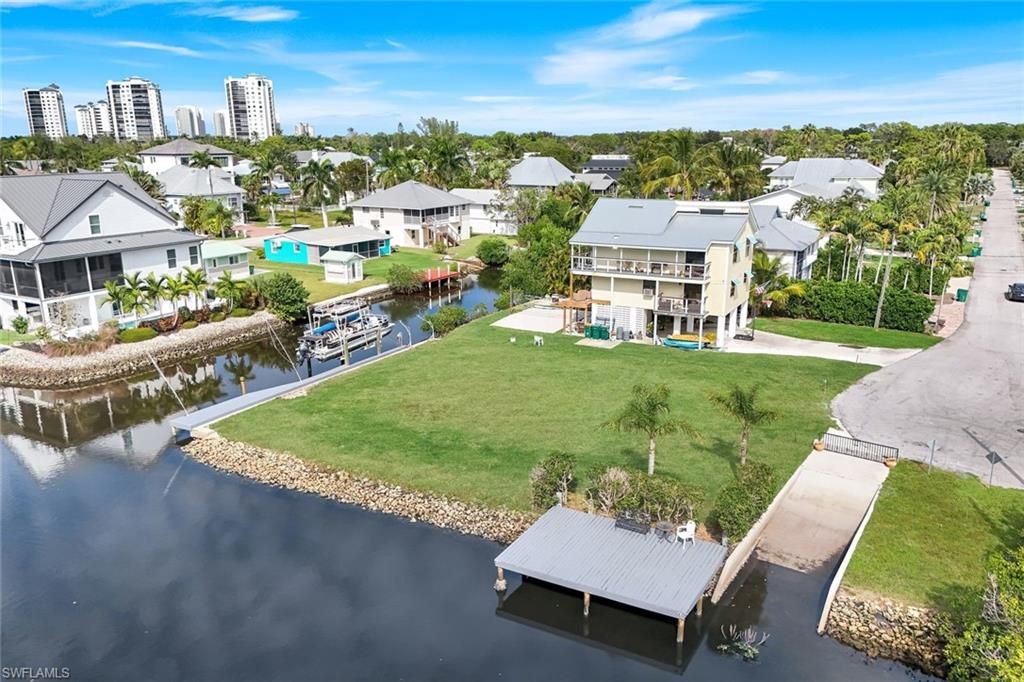 1277 Grand Canal DR, NAPLES, FL 34110 — photo 3