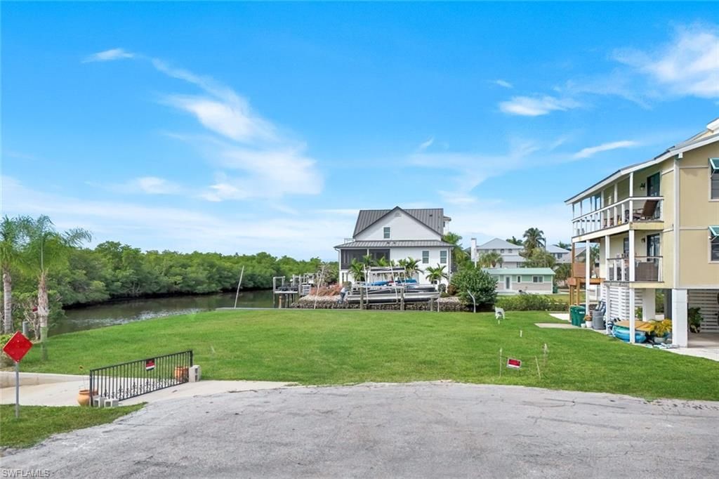1277 Grand Canal DR, NAPLES, FL 34110 — photo 5