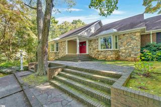 102 Graystone Road, Greenville, SC 29615