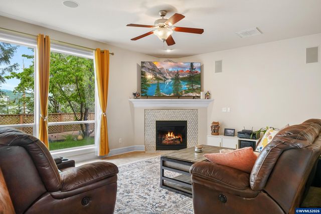 6233 SW Timber Ridge Dr, Corvallis, OR 97333