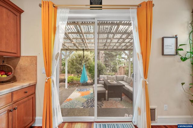6233 SW Timber Ridge Dr, Corvallis, OR 97333