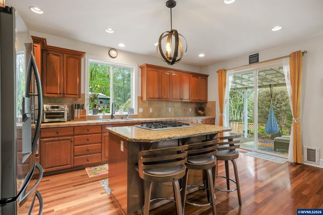 6233 SW Timber Ridge Dr, Corvallis, OR 97333