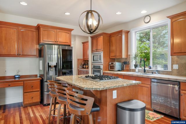 6233 SW Timber Ridge Dr, Corvallis, OR 97333