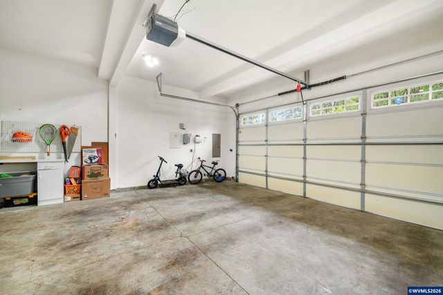6233 SW Timber Ridge Dr, Corvallis, OR 97333