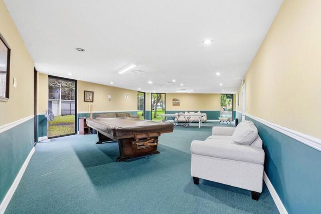 109 Royal Park Drive 3b, Oakland Park, FL 33309