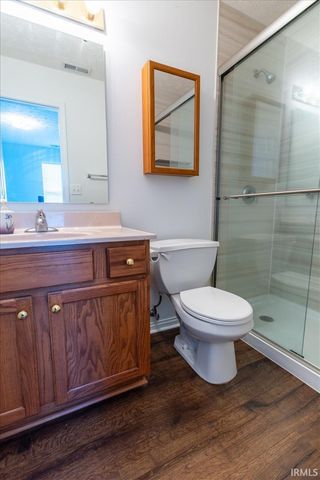 7955 Cedar Point Drive, Newburgh, IN 47630