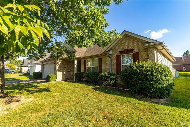 7955 Cedar Point Drive, Newburgh, IN 47630