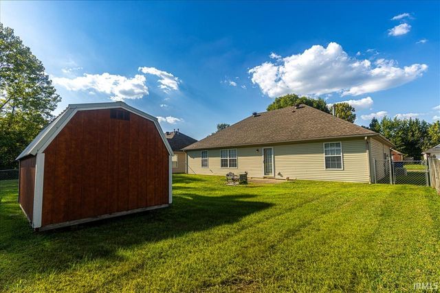 7955 Cedar Point Drive, Newburgh, IN 47630