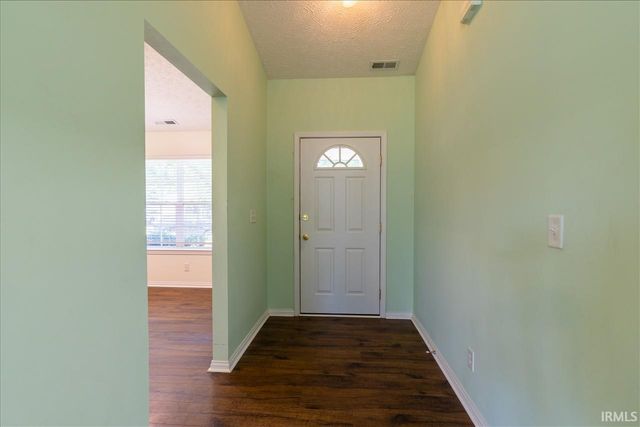 7955 Cedar Point Drive, Newburgh, IN 47630