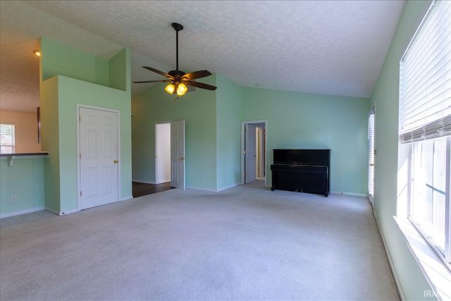 7955 Cedar Point Drive, Newburgh, IN 47630