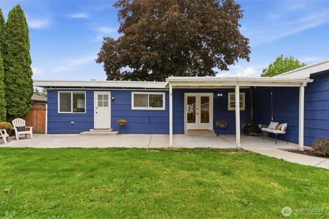 8423 E D Street, Tacoma, WA 98445