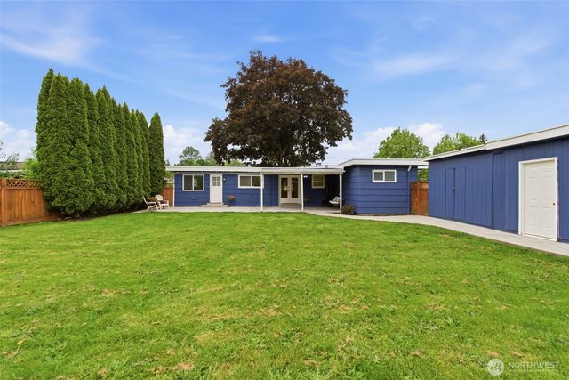 8423 E D Street, Tacoma, WA 98445