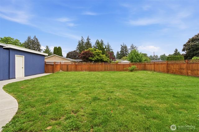 8423 E D Street, Tacoma, WA 98445