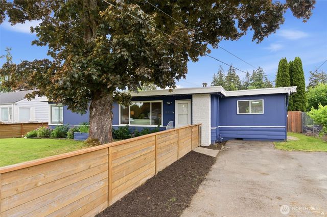 8423 E D Street, Tacoma, WA 98445