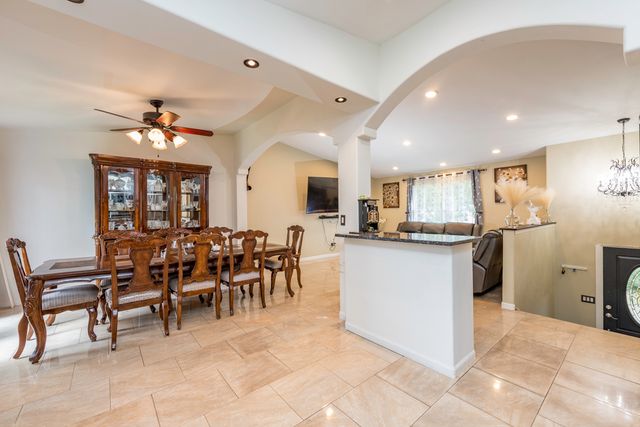 320 S Martin Luther King Jr Avenue, Waukegan, IL 60085