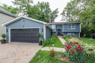 320 S Martin Luther King Jr Avenue, Waukegan, IL 60085
