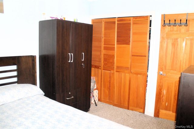 87-30 204th Street B-56, Hollis, NY 11423