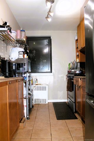 87-30 204th Street B-56, Hollis, NY 11423