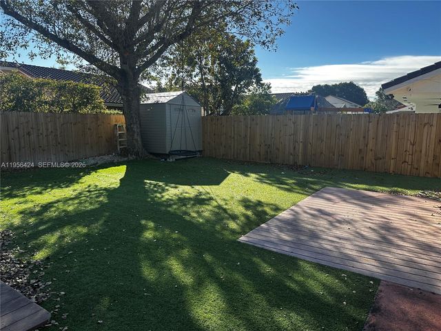 4249 SW 154th Ave, Miami, FL 33185