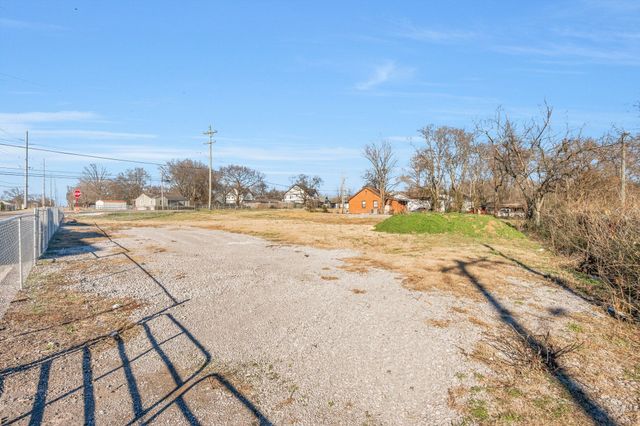 3212 Hydes Ferry Rd, Nashville, TN 37218