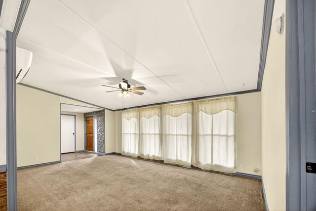 3555 S Pacific Highway SPC 223, Medford, OR 97501